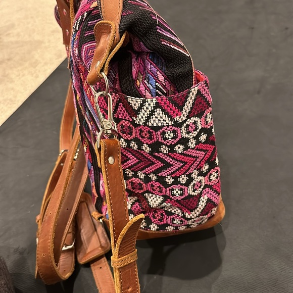 Nena & co convertible day bag with all straps. Excellent use condition. - Picture 9 of 9